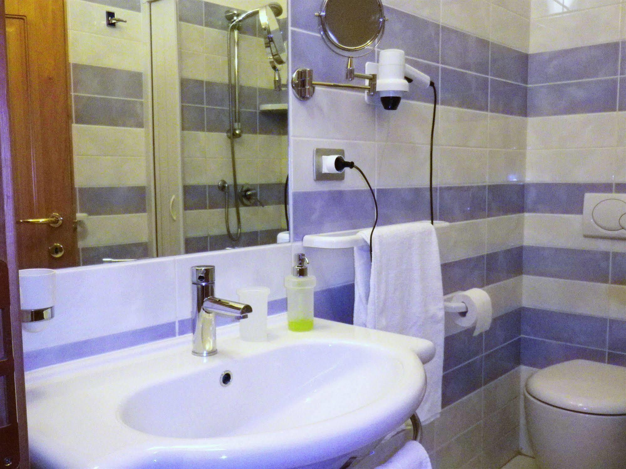 Elisart Guest House Альгеро Экстерьер фото