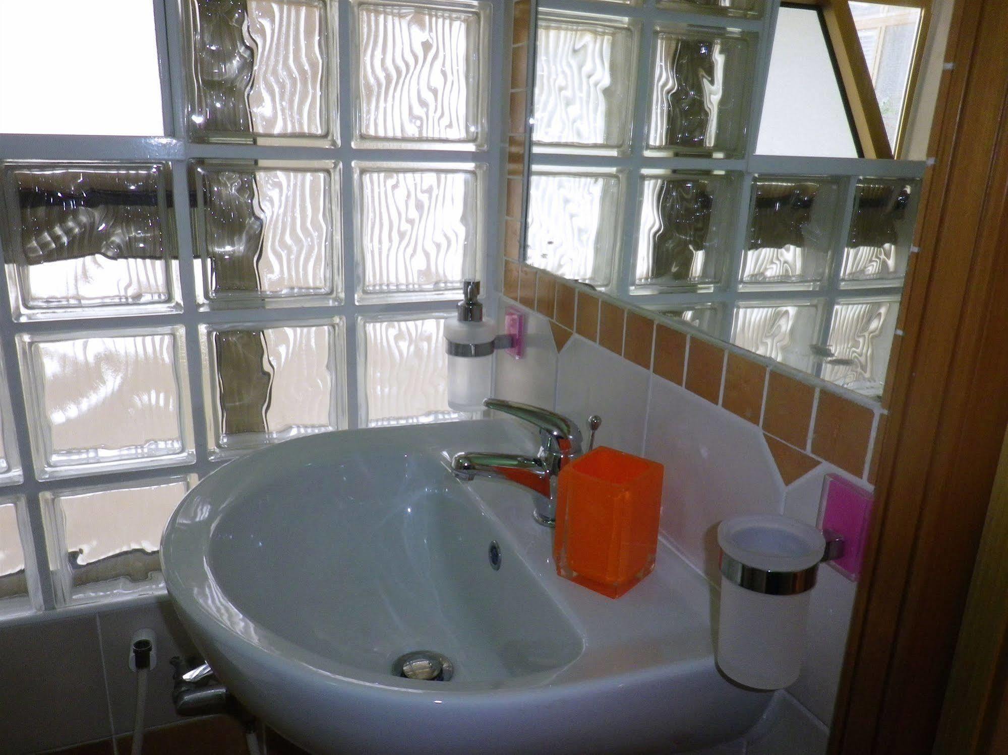 Elisart Guest House Альгеро Экстерьер фото