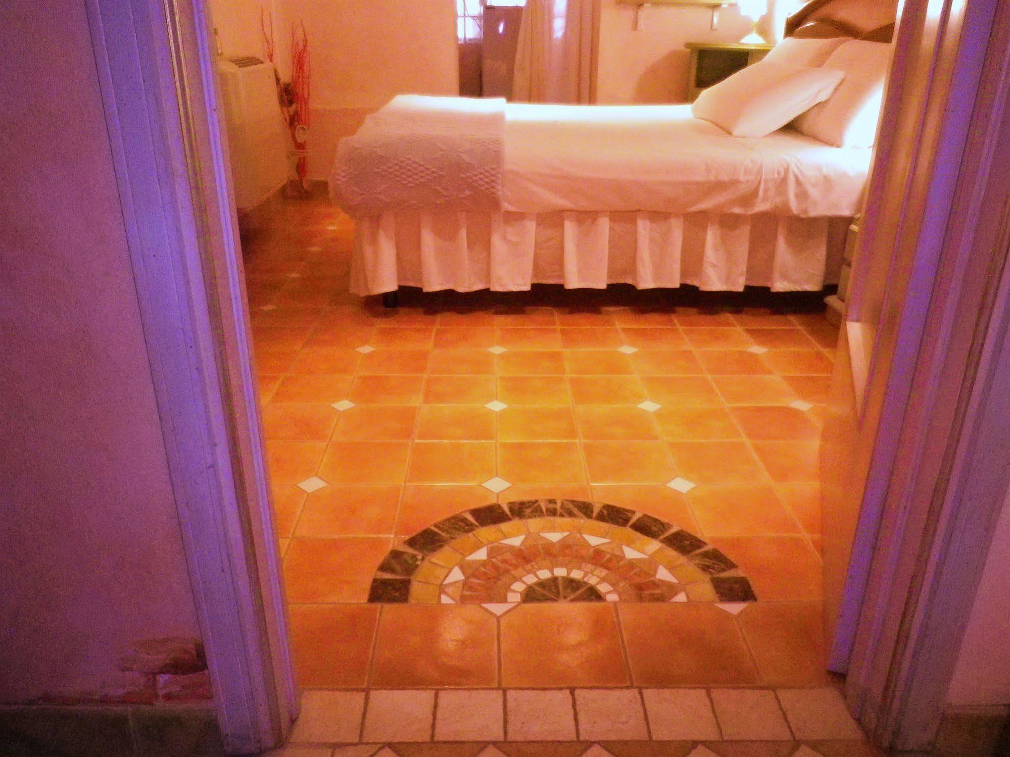 Elisart Guest House Альгеро Экстерьер фото