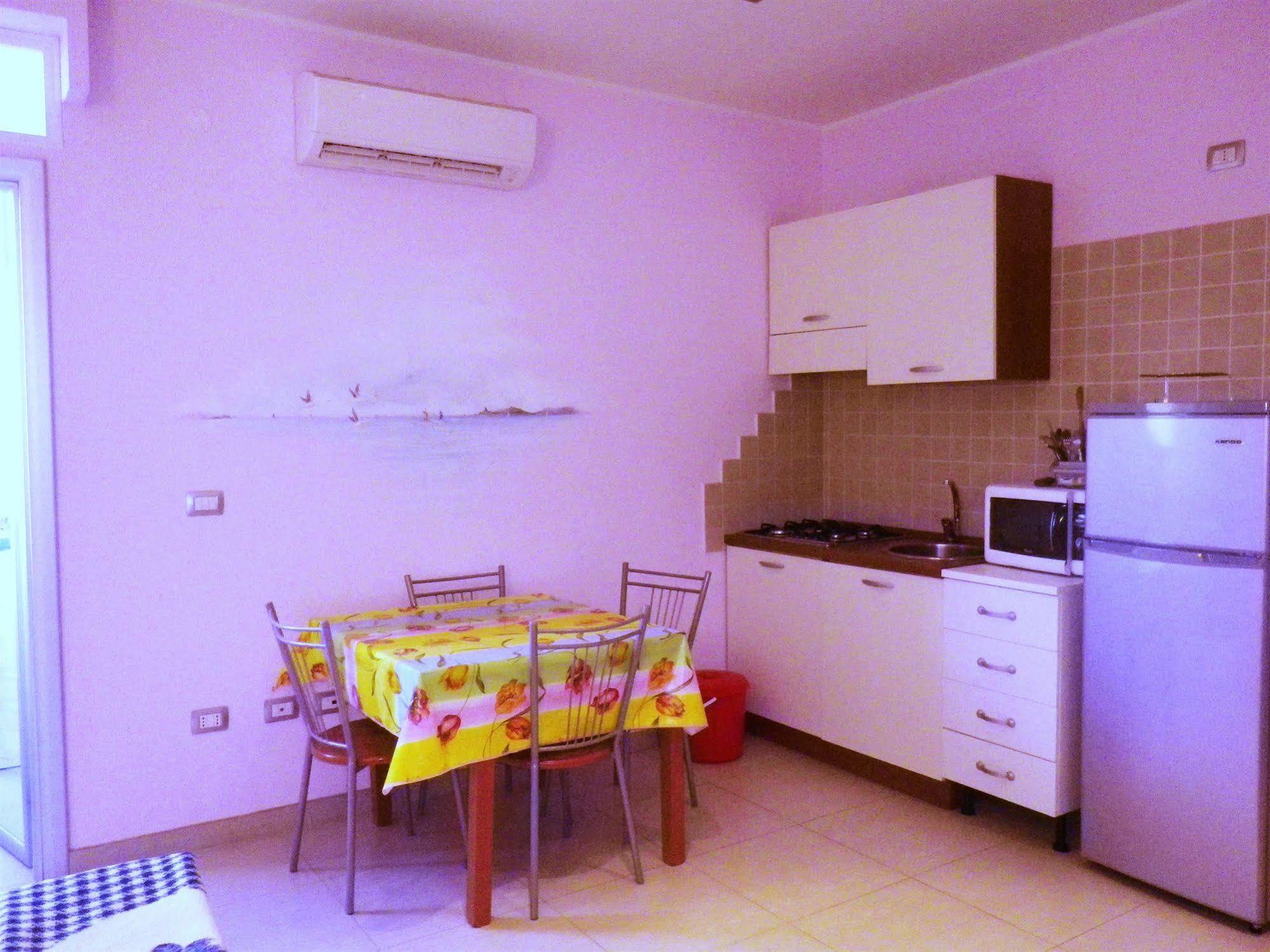 Elisart Guest House Альгеро Экстерьер фото