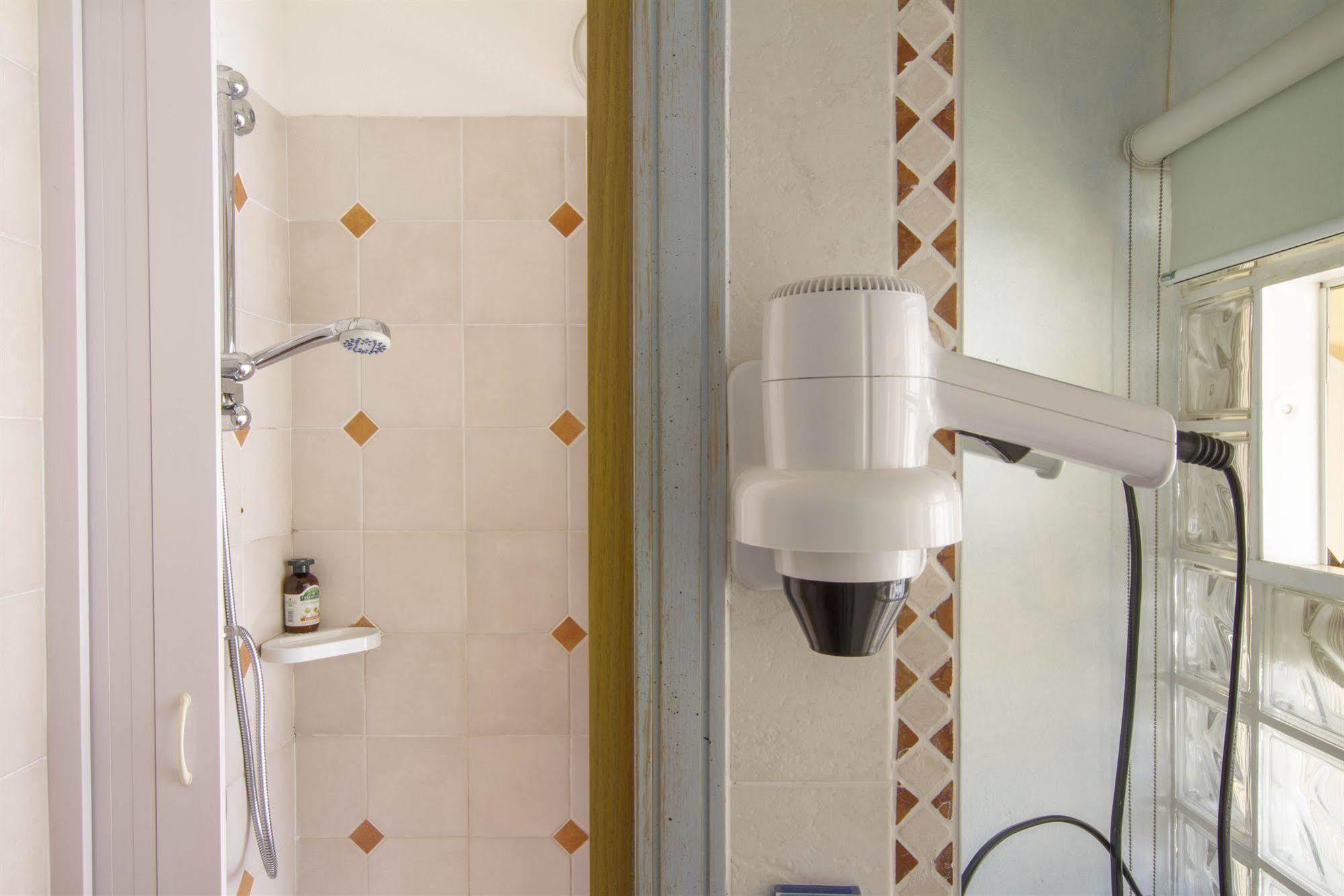 Elisart Guest House Альгеро Экстерьер фото