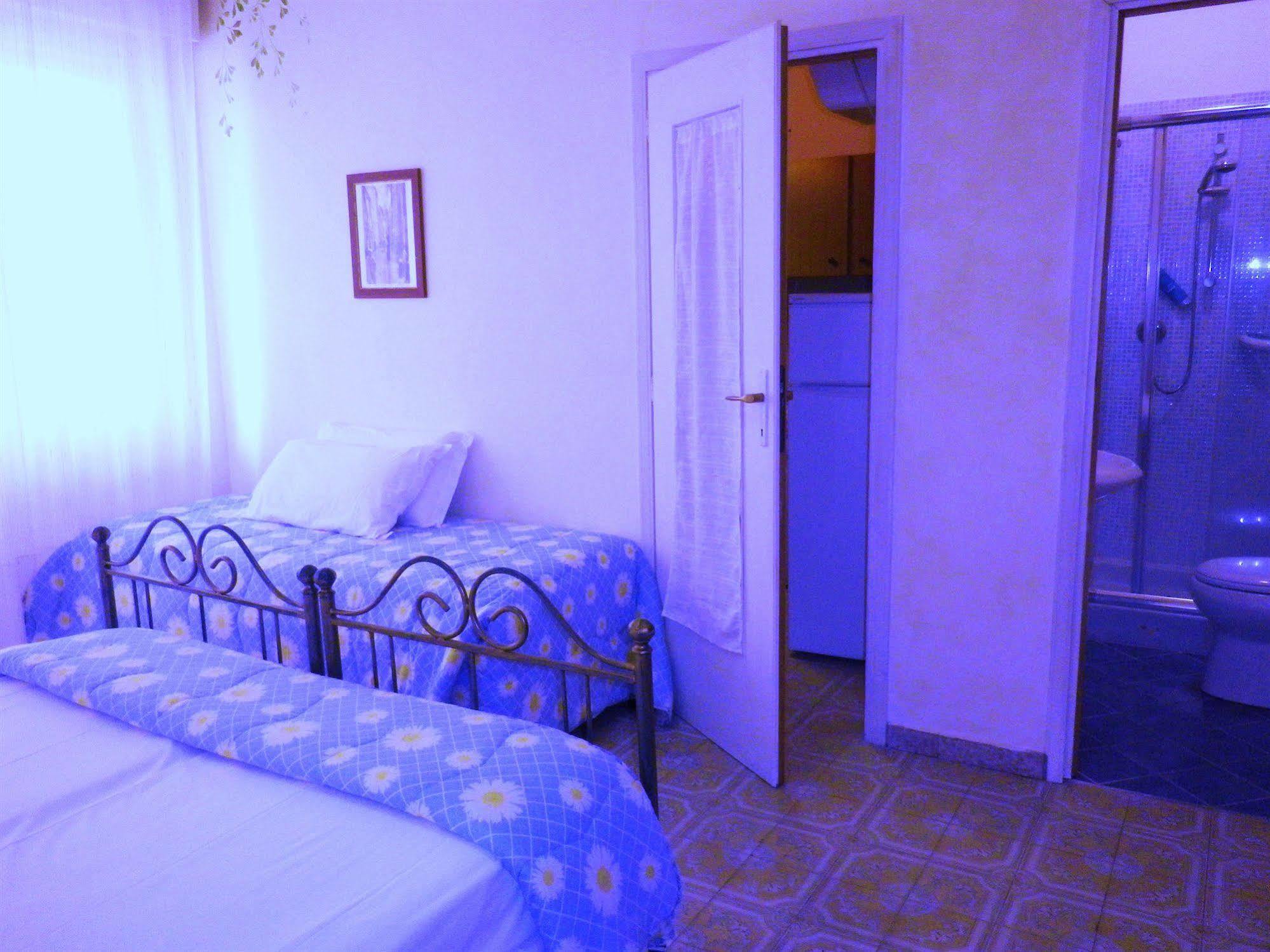 Elisart Guest House Альгеро Экстерьер фото